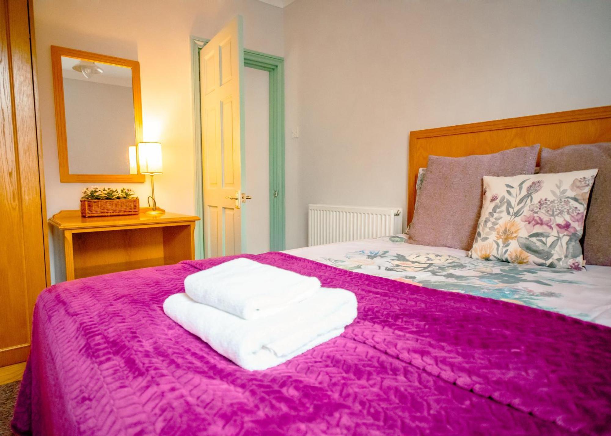 Purple Cloud Cottage Portsmouth Eksteriør billede